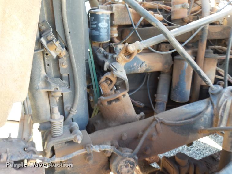 image for item DB0037 1989 Mack R688ST tank truck