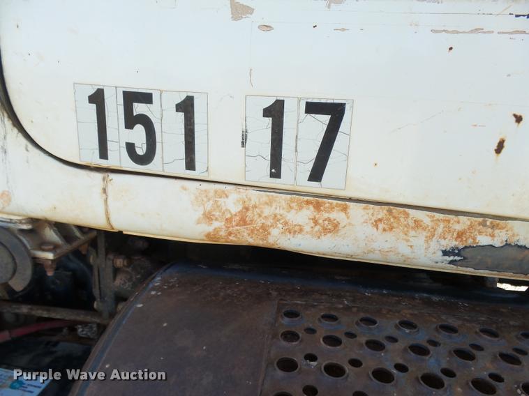 image for item DB0037 1989 Mack R688ST tank truck