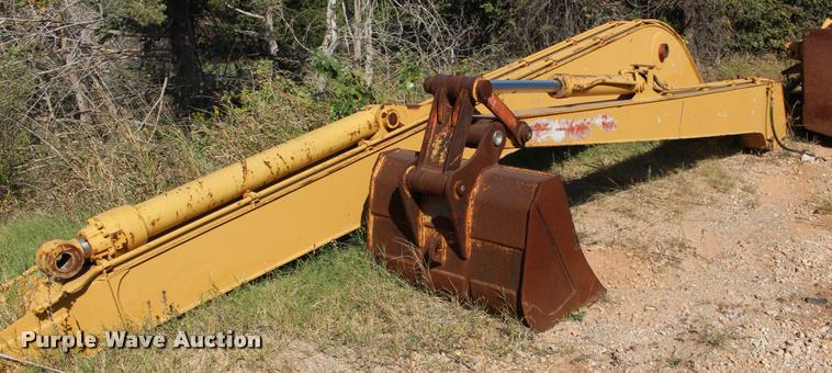 image for item DB0046 Caterpillar 320BC long reach boom stick and bucket