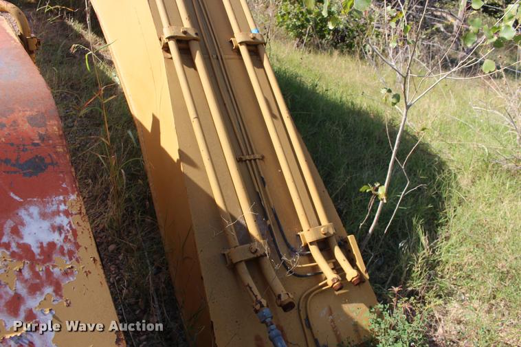 image for item DB0046 Caterpillar 320BC long reach boom stick and bucket