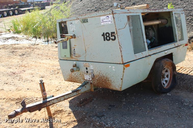 image for item DB0053 Sullair 185 air compressor