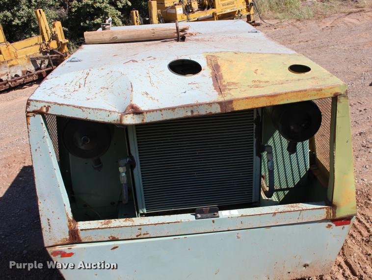 image for item DB0053 Sullair 185 air compressor