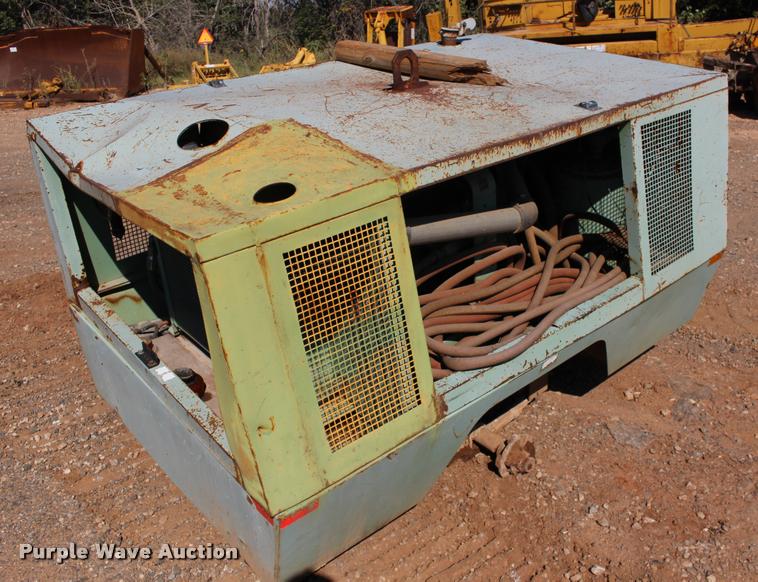 image for item DB0053 Sullair 185 air compressor