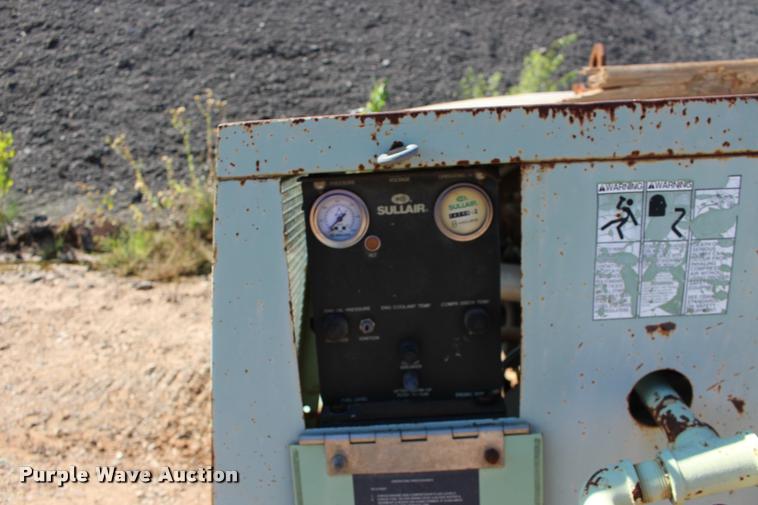 image for item DB0053 Sullair 185 air compressor