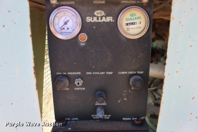 image for item DB0053 Sullair 185 air compressor