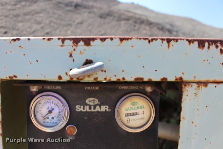 image for item DB0053 Sullair 185 air compressor