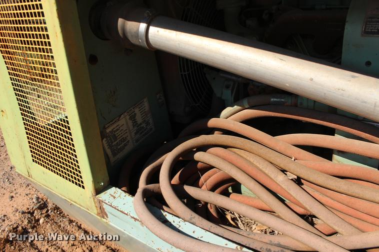 image for item DB0053 Sullair 185 air compressor