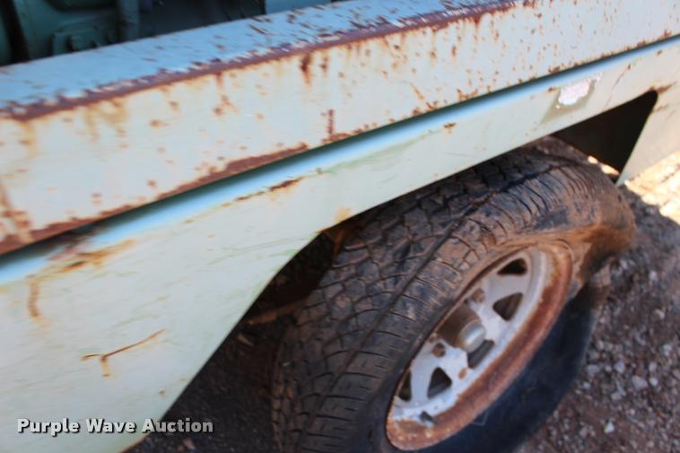 image for item DB0053 Sullair 185 air compressor