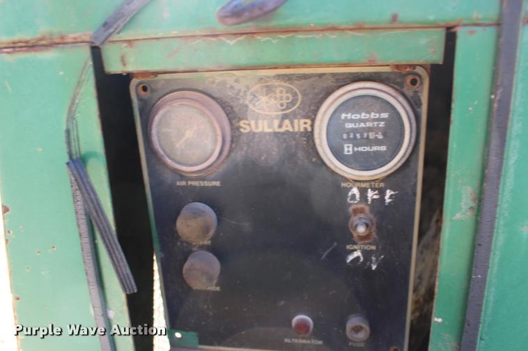 image for item DB0054 Sullair 185 air compressor