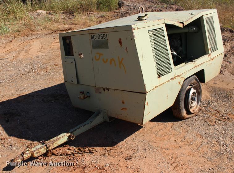 image for item DB0055 Sullair 185 air compressor