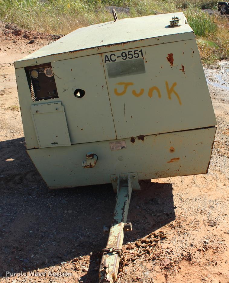 image for item DB0055 Sullair 185 air compressor