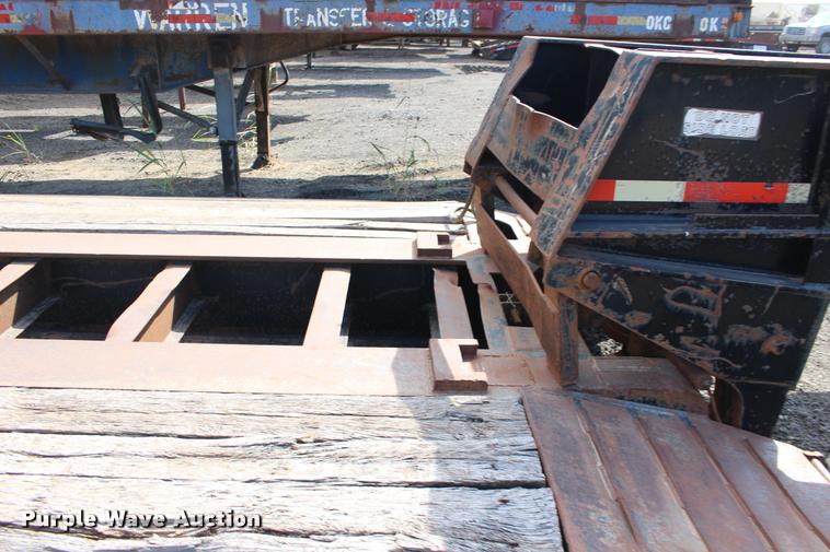 image for item DB0057 2005 Challenger RG-50 lowboy equipment trailer