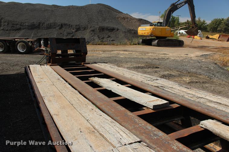 image for item DB0057 2005 Challenger RG-50 lowboy equipment trailer