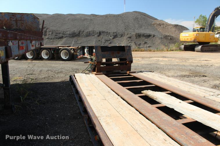 image for item DB0057 2005 Challenger RG-50 lowboy equipment trailer