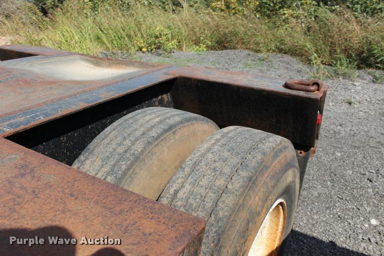 image for item DB0057 2005 Challenger RG-50 lowboy equipment trailer