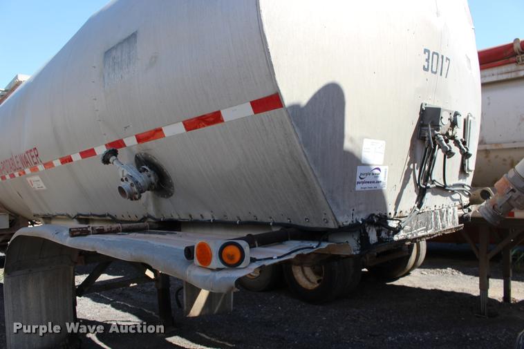 image for item DB0062 1987 Polar tank trailer