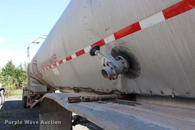 image for item DB0062 1987 Polar tank trailer