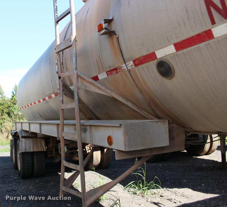image for item DB0062 1987 Polar tank trailer