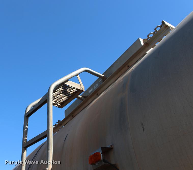 image for item DB0062 1987 Polar tank trailer