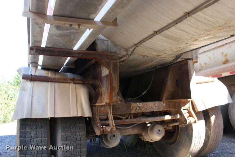 image for item DB0062 1987 Polar tank trailer