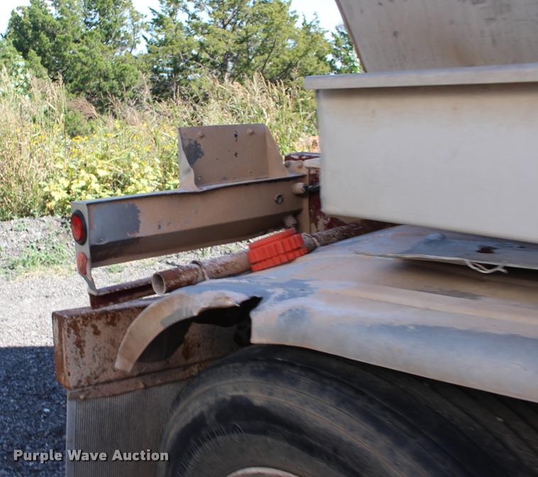 image for item DB0062 1987 Polar tank trailer