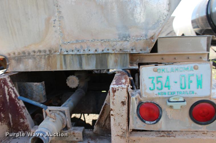 image for item DB0062 1987 Polar tank trailer