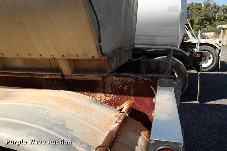 image for item DB0062 1987 Polar tank trailer