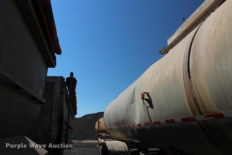 image for item DB0062 1987 Polar tank trailer