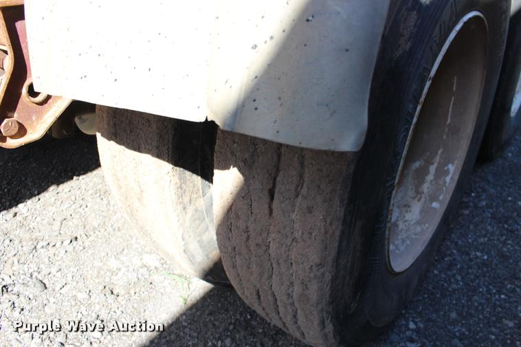 image for item DB0062 1987 Polar tank trailer