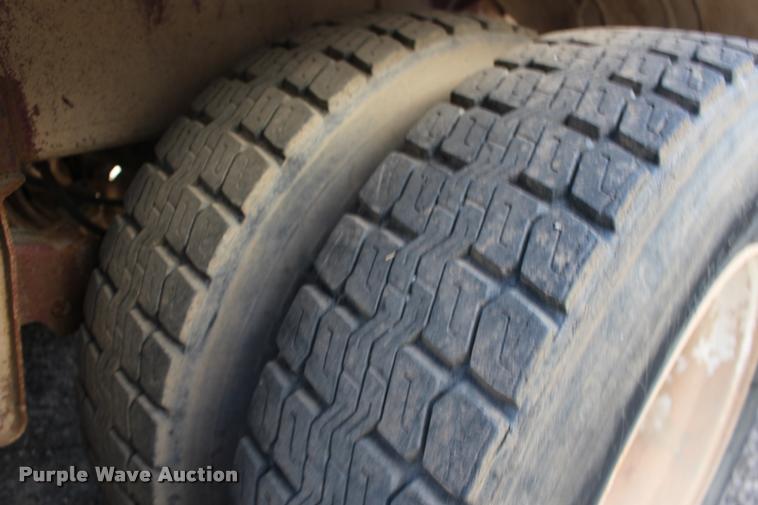 image for item DB0062 1987 Polar tank trailer