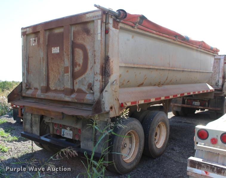 image for item DB0064 2003 Hilbilt barrel end dump trailer