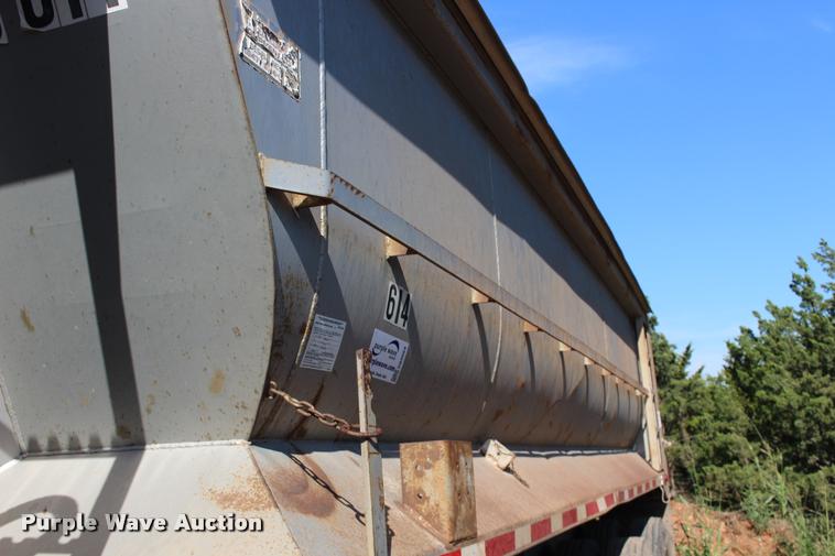 image for item DB0064 2003 Hilbilt barrel end dump trailer