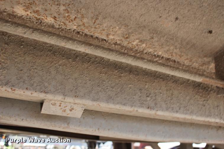 image for item DB0064 2003 Hilbilt barrel end dump trailer