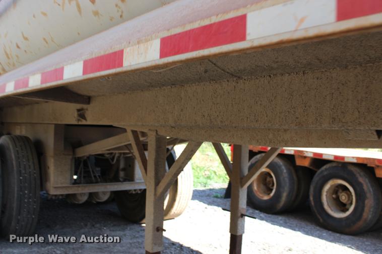 image for item DB0064 2003 Hilbilt barrel end dump trailer