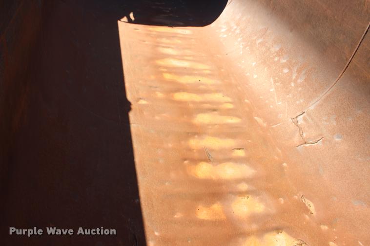 image for item DB0064 2003 Hilbilt barrel end dump trailer