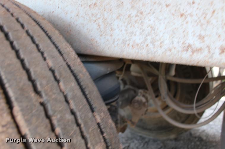 image for item DB0064 2003 Hilbilt barrel end dump trailer