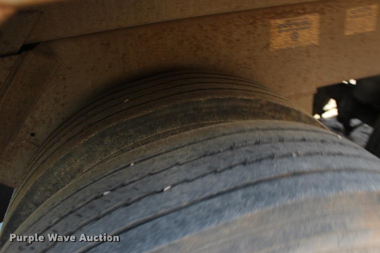 image for item DB0064 2003 Hilbilt barrel end dump trailer