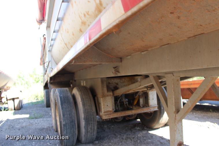 image for item DB0065 2003 Hilbilt barrel end dump trailer