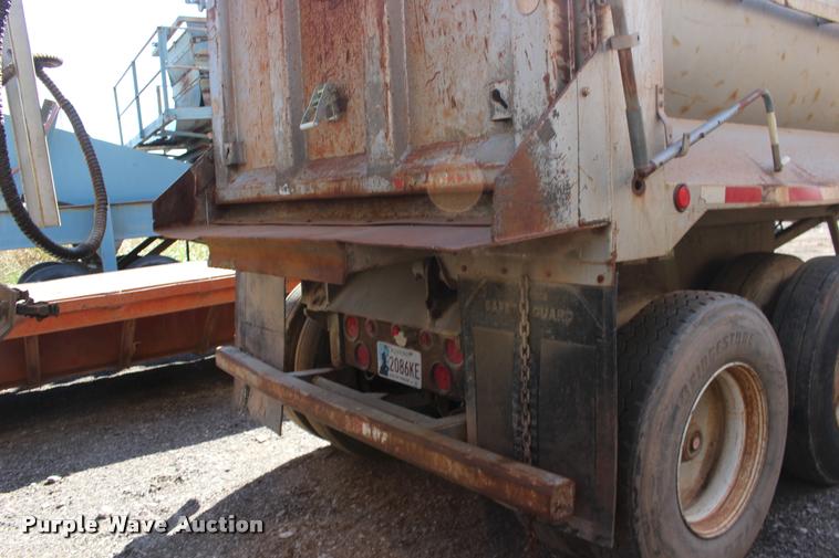 image for item DB0065 2003 Hilbilt barrel end dump trailer