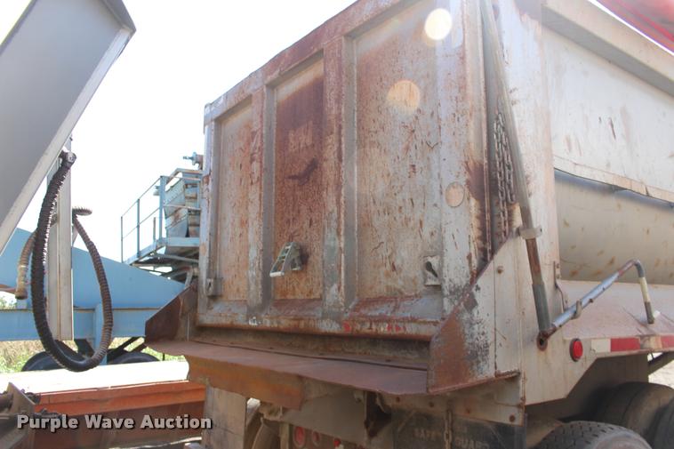 image for item DB0065 2003 Hilbilt barrel end dump trailer