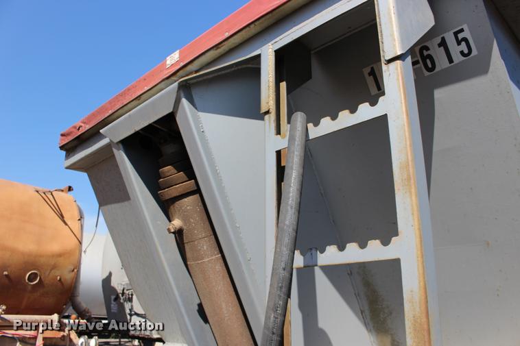 image for item DB0065 2003 Hilbilt barrel end dump trailer