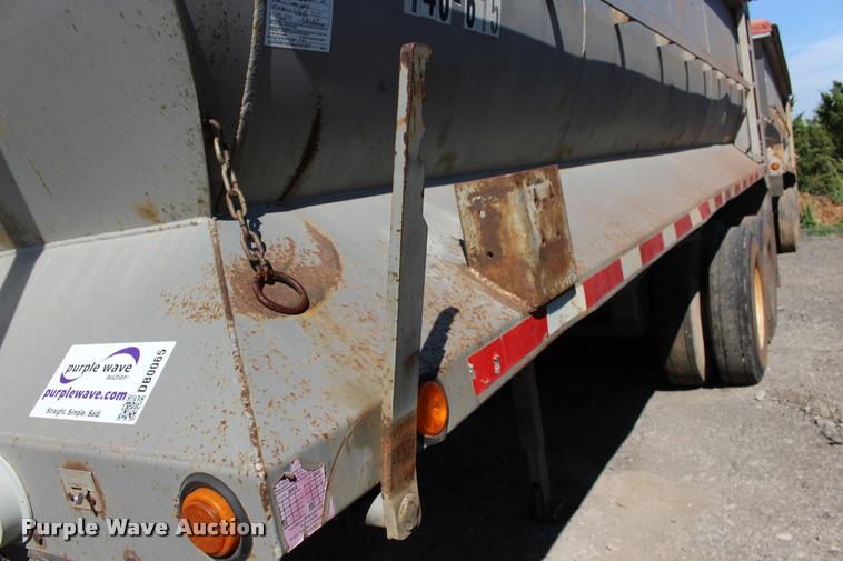 image for item DB0065 2003 Hilbilt barrel end dump trailer