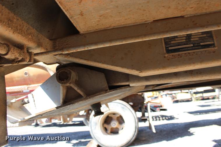 image for item DB0065 2003 Hilbilt barrel end dump trailer