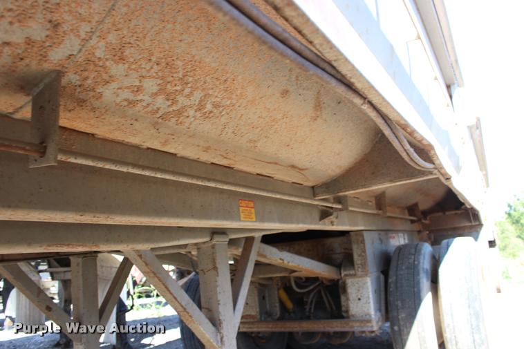 image for item DB0065 2003 Hilbilt barrel end dump trailer