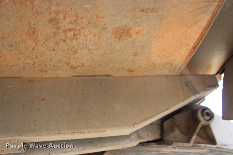 image for item DB0065 2003 Hilbilt barrel end dump trailer