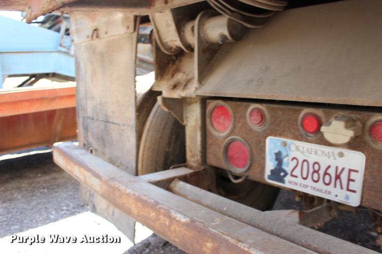 image for item DB0065 2003 Hilbilt barrel end dump trailer