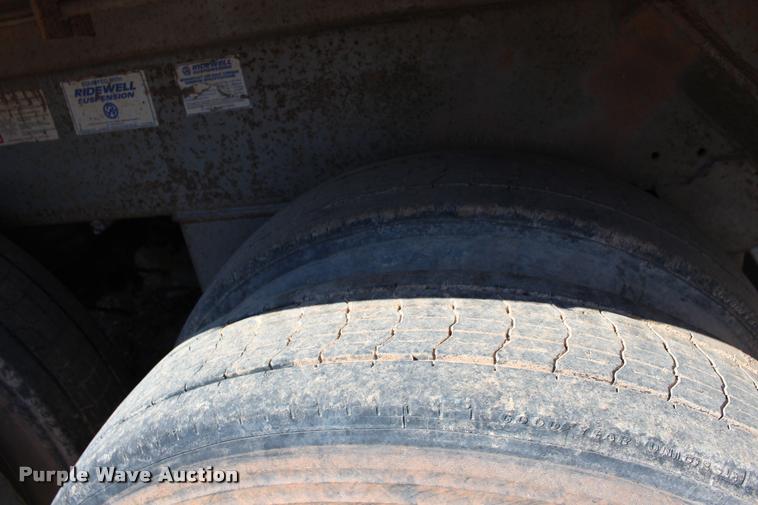 image for item DB0065 2003 Hilbilt barrel end dump trailer