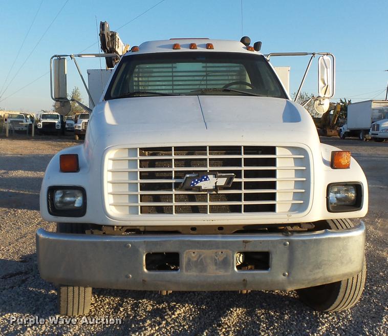 image for item DB0070 2002 Chevrolet C6500 service truck with crane