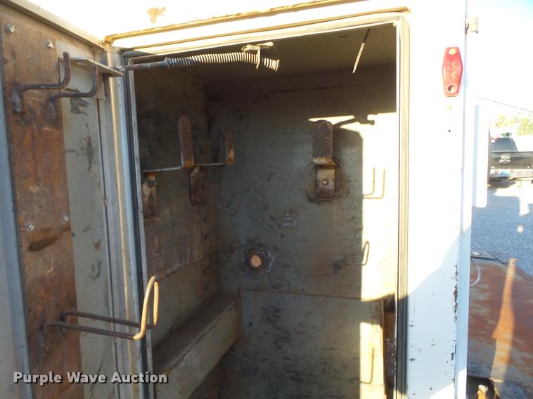 image for item DB0070 2002 Chevrolet C6500 service truck with crane