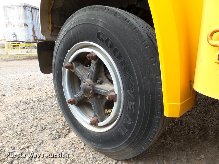 image for item DB0071 1985 Chevrolet 60 school bus